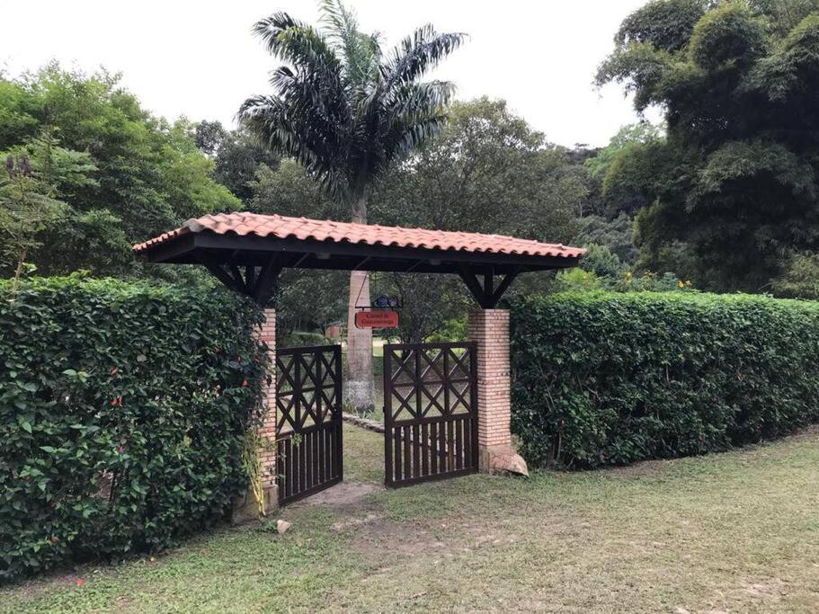 Chale Carolina Bela Villa Guaramiranga Exteriör bild